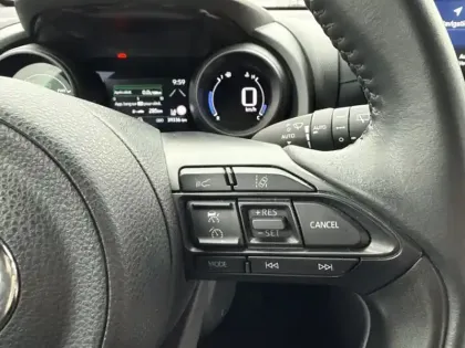 Photo 13 Toyota Yaris Hybride 116h Design