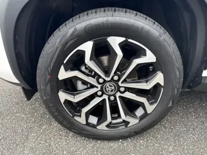 Photo 8 Toyota Yaris Hybride 116h Design