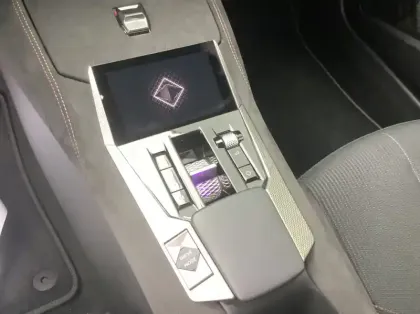 Photo 21 DS DS 4 Nouvelle PureTech 130 EAT8 Performance Line