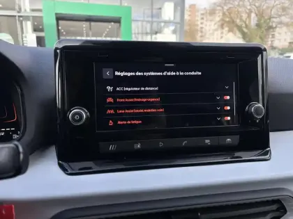 Photo 16 Seat Arona  1.0 TSI 95 ch Start/Stop BVM5