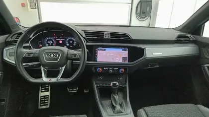 Photo 13 Audi Q3  45 TFSIe 245 ch S tronic 6