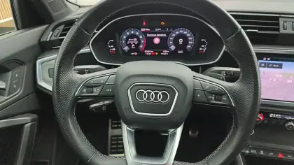Photo 16 Audi Q3  45 TFSIe 245 ch S tronic 6