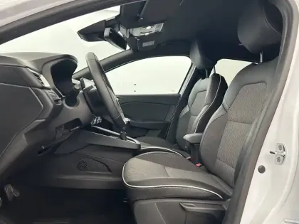 Photo 67 Renault Clio Gén. V (BJA) Ph1 Intens 5