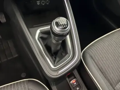 Photo 71 Renault Clio Gén. V (BJA) Ph1 Intens 5