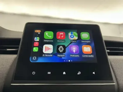 Photo 24 Renault Clio  E-Tech full hybrid 145