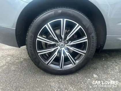 Photo 8 Volvo Xc60  B5 AWD 235 ch Geartronic 8