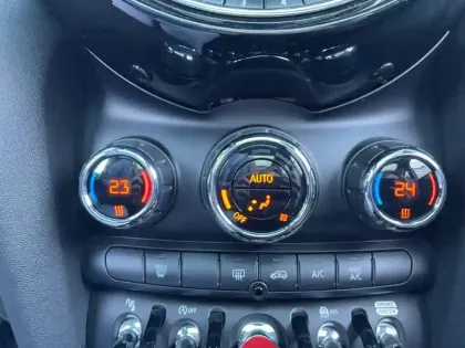 Photo 23 Mini Mini Hatch 3 Portes Cooper 136 ch BVA7