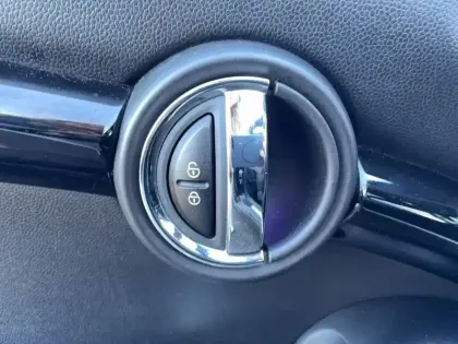 Photo 8 Mini Mini Hatch 3 Portes Cooper 136 ch BVA7