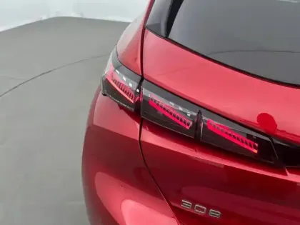 Photo 16 Peugeot 308  PHEV 225 e-EAT8