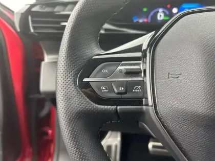 Photo 70 Peugeot 308  PHEV 225 e-EAT8