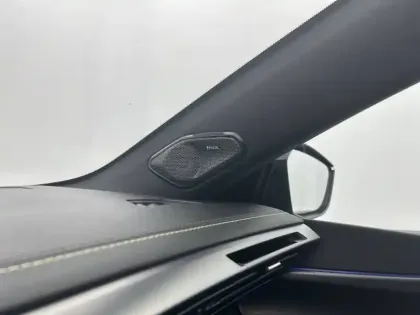 Photo 25 Peugeot 308  PHEV 225 e-EAT8