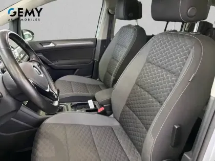 Photo 26 Volkswagen Touran Gén. III Ph1 Connect 5