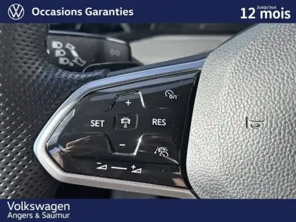 Photo 19 Volkswagen Golf  1.5 eTSI OPF 130 DSG7