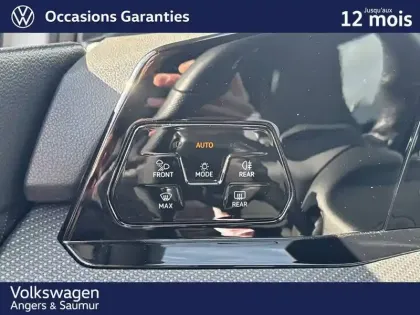 Photo 17 Volkswagen Golf  1.5 eTSI OPF 130 DSG7