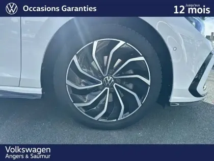 Photo 31 Volkswagen Golf  1.5 eTSI OPF 130 DSG7