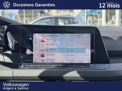 Photo 22 Volkswagen Golf  1.5 eTSI OPF 130 DSG7