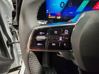 Photo 13 Renault Rafale  E-Tech full hybrid 200ch