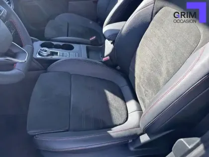 Photo 33 Ford Kuga  2.5 Duratec 190 ch FlexiFuel FHEV E85 Powershift