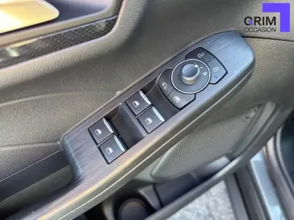 Photo 48 Ford Kuga  2.5 Duratec 190 ch FlexiFuel FHEV E85 Powershift