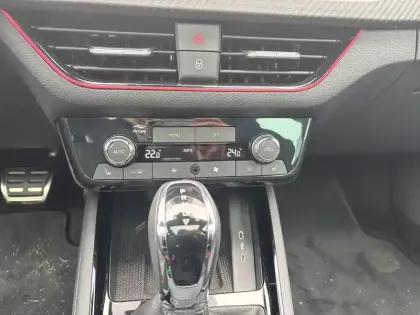 Photo 12 Skoda Kamiq  1.0 TSI Evo 2 116 ch DSG7