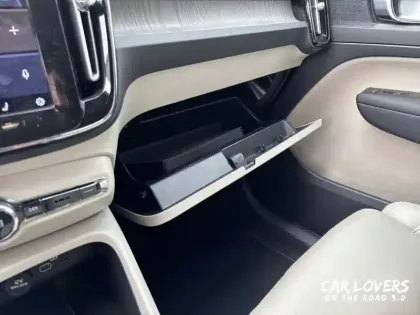 Photo 24 Volvo Xc40  B3 163 ch DCT7