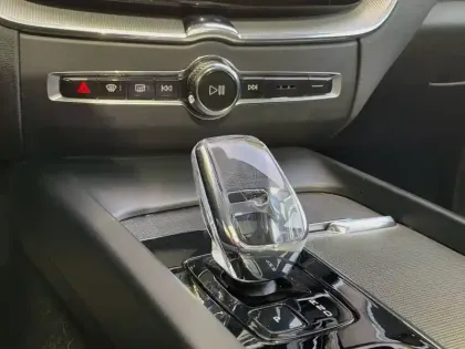 Photo 20 Volvo Xc60  T8 AWD Hybride rechargeable 310 ch+145 ch Geartronic 8