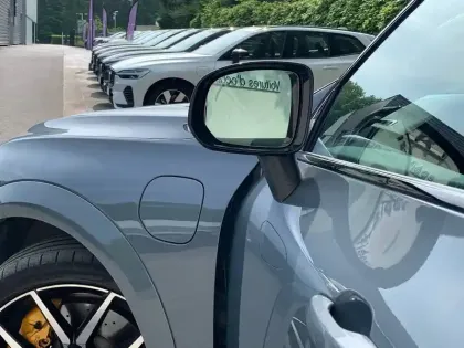 Photo 10 Volvo Xc60  T8 AWD Hybride rechargeable 310 ch+145 ch Geartronic 8