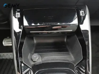 Photo 35 Peugeot 2008 Gén. II Ph2 GT 5