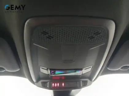 Photo 32 Peugeot 2008 Gén. II Ph2 GT 5