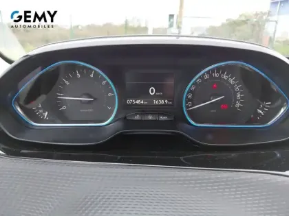 Photo 14 Peugeot 2008  1.2 PureTech 110ch S&S BVM5