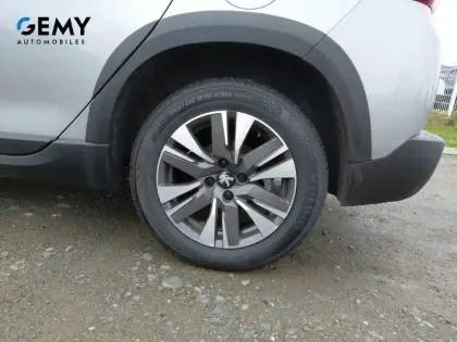 Photo 10 Peugeot 2008  1.2 PureTech 110ch S&S BVM5