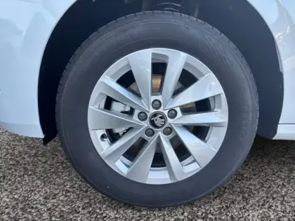 Photo 32 Skoda Kamiq  1.0 TSI Evo 2 116 ch BVM6