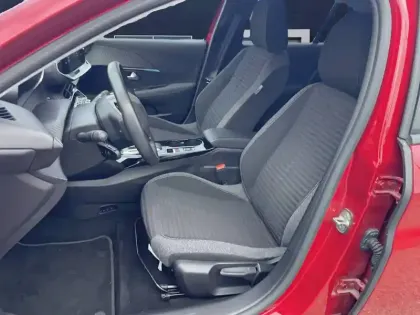 Photo 13 Peugeot 208  Electrique 50 kWh 136ch