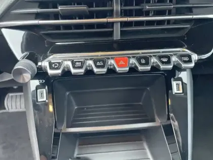 Photo 44 Peugeot 208 Gén. II Ph1 NG Style 5