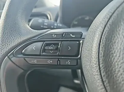 Photo 16 Mazda 2 Hybrid 1.5 116ch Pure