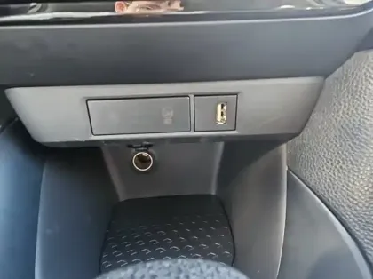 Photo 17 Mazda 2 Hybrid 1.5 116ch Pure