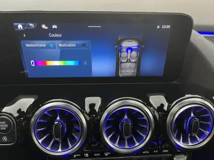 Photo 8 Mercedes GLA 180 AMG Line