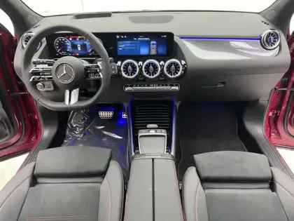 Photo 20 Mercedes GLA 180 AMG Line