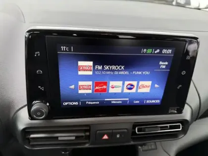 Photo 8 Toyota Proace 1.5 MEDIUM 100 D-4D DYNAMIC NAV 7 PLACES