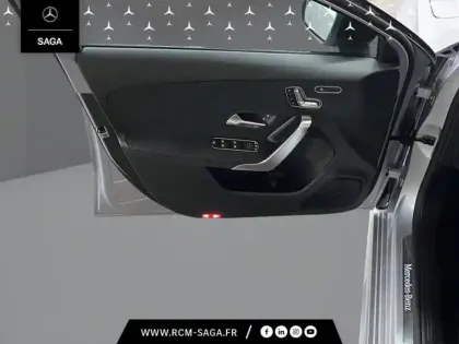 Photo 35 Mercedes Classe A 200 d AMG Line