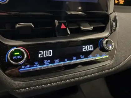 Photo 11 Toyota Corolla Hybride 122h Dynamic