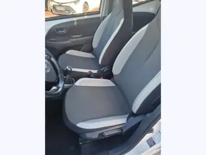 Photo 13 Toyota Aygo 1.0 VVT-i x-play