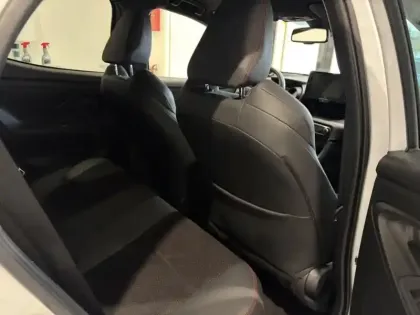 Photo 20 Toyota Yaris Hybride 116h GR SPORT PACK TECHNO