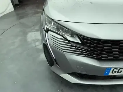 Photo 13 Peugeot 3008  Hybrid 225 e-EAT8 Roadtrip