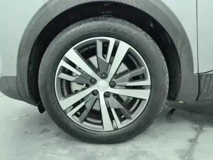 Photo 14 Peugeot 3008  Hybrid 225 e-EAT8 Roadtrip