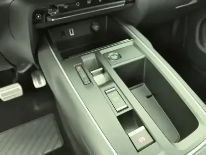 Photo 23 Citroën C5 aircross  Hybride Rechargeable 225 e-EAT8 Shine Pack