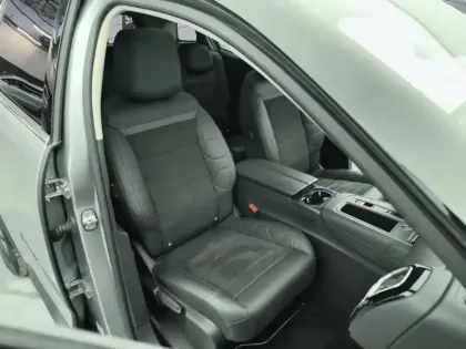 Photo 8 Citroën C5 aircross  Hybride Rechargeable 225 e-EAT8 Shine Pack