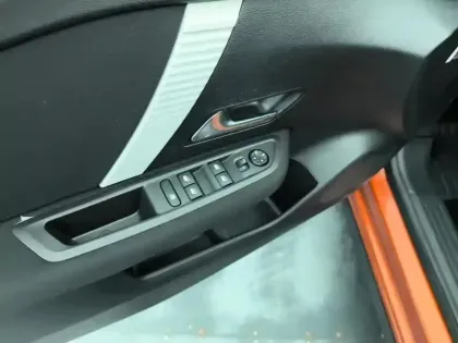 Photo 19 Citroën C4  PureTech 100 S&S BVM6 Feel