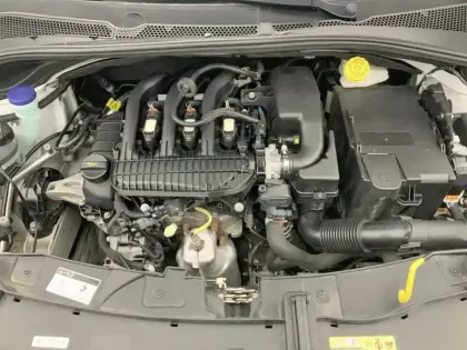 Photo 6 Citroën C3  PureTech 83 S&S BVM5 Shine