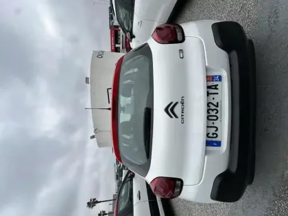 Photo 6 Citroën C3  PureTech 83 S&S BVM5 Shine